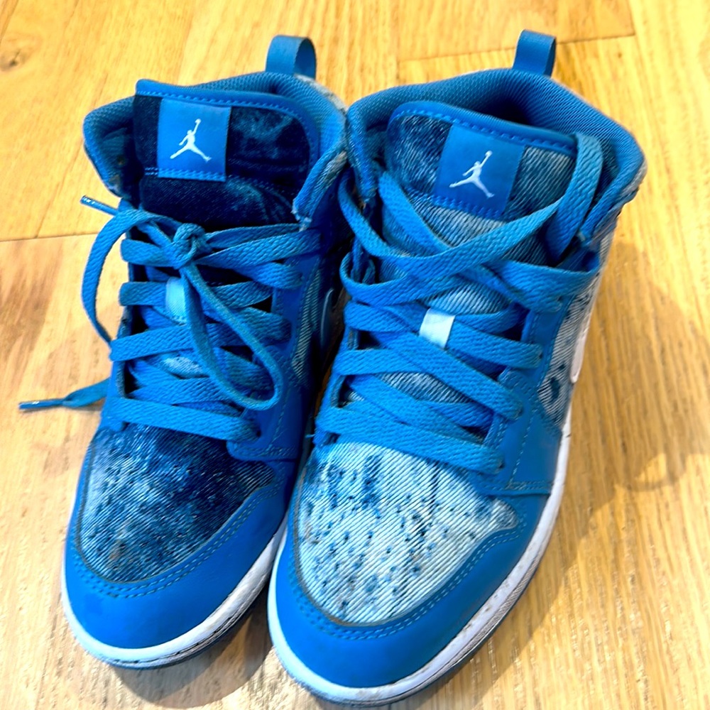 Air Jordan 1 Mid PS 'Washed Denim' great condition size 2.5